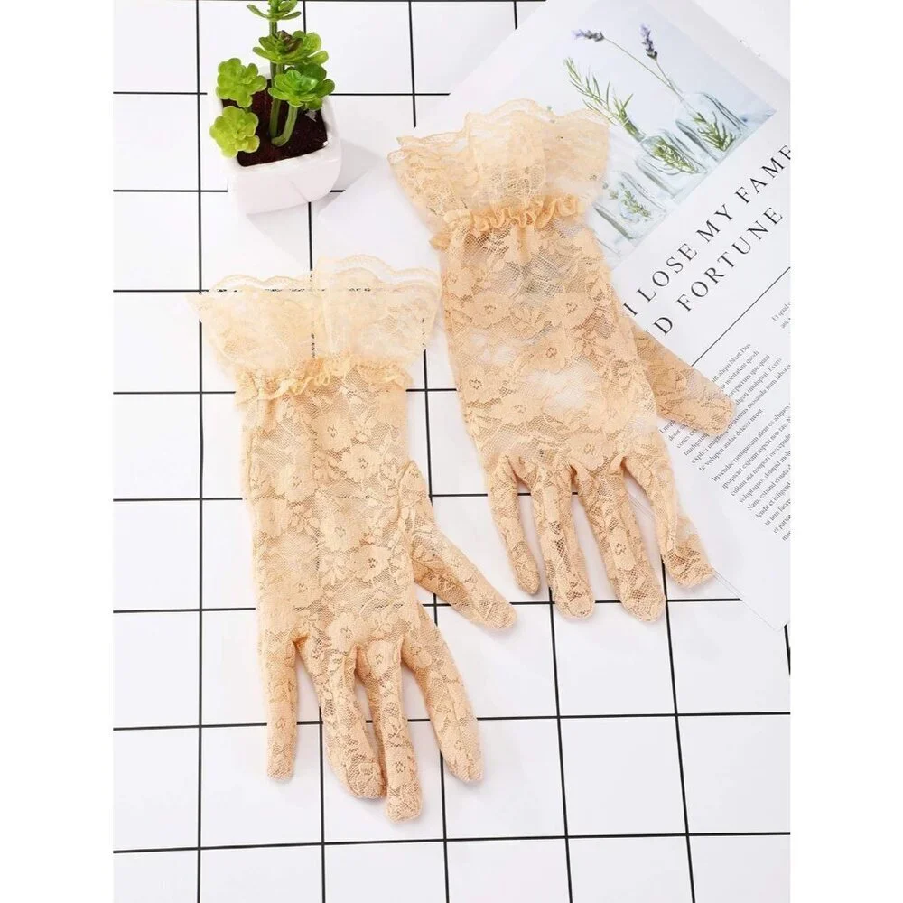 Women's Short Lace Courtesy Elegant Gloves Beige Wedding Dinner Opera Parties